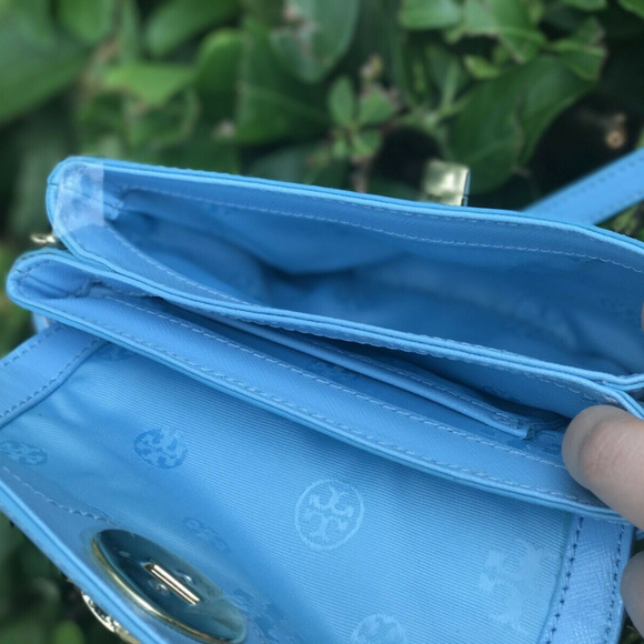 Tory Burch Robinson Shoulder Crossbody Bag Blue - Picture 3 of 4